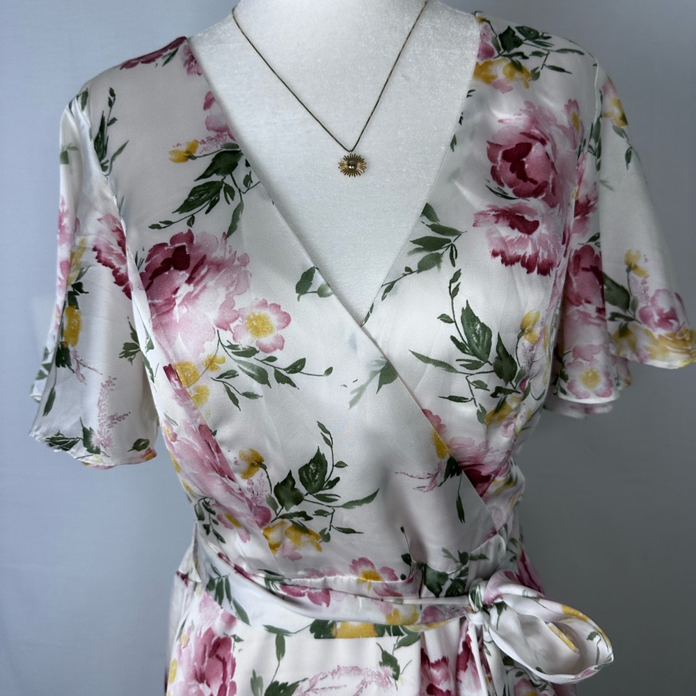 Silky boutique dress, Size med